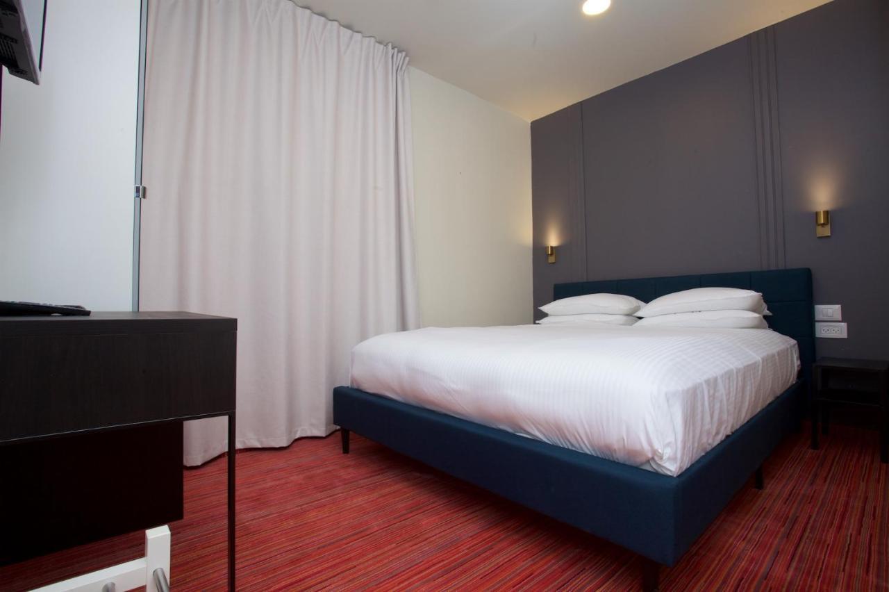 Moon Tlv - 4Th Floor Hotel Tel Aviv Exterior photo